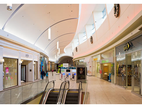 Paramus NJ's Westfield Garden State Plaza says downtown stores welcome